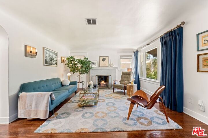 Property Photo:  626 N Cahuenga Blvd  CA 90004 
