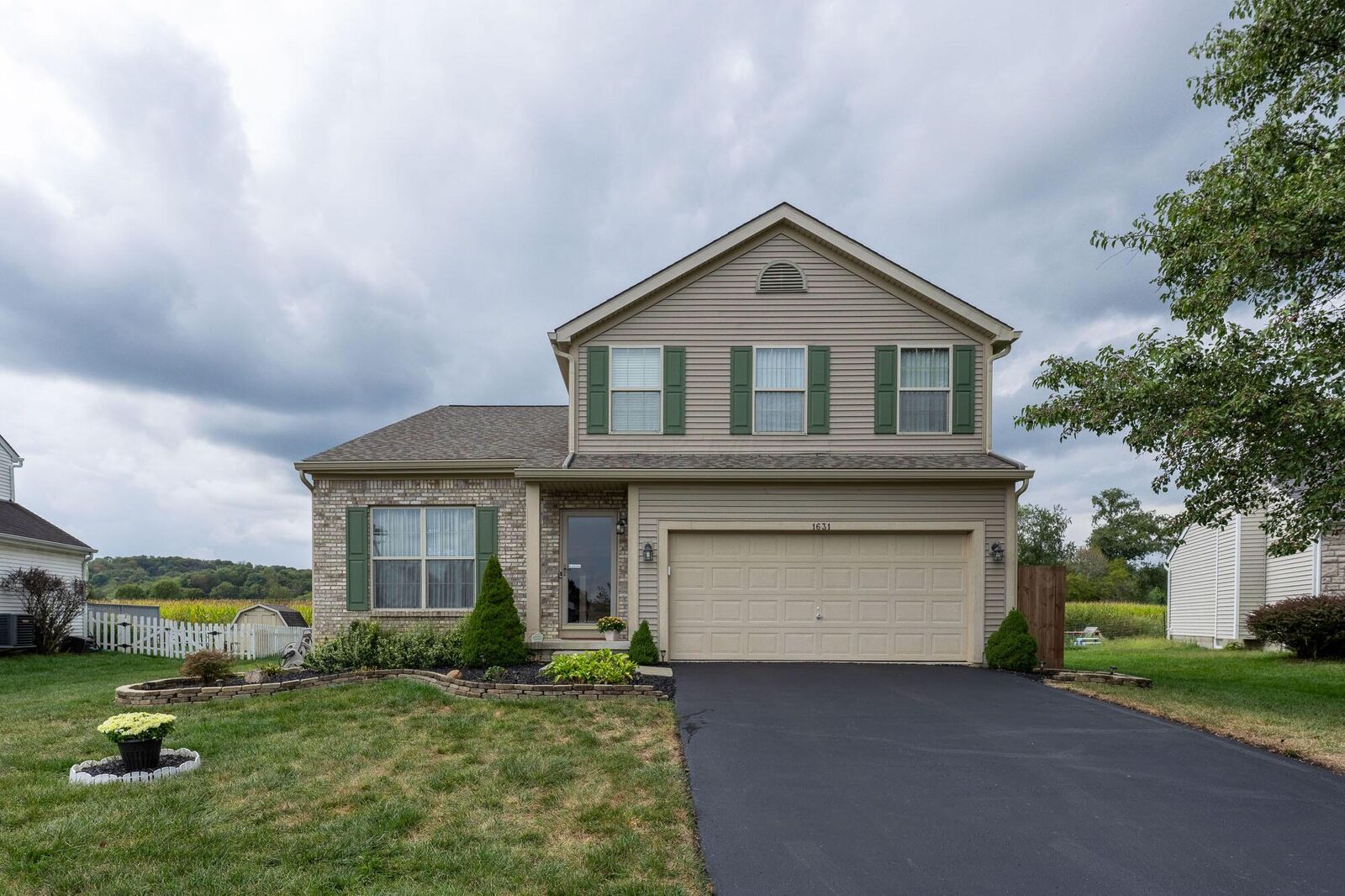Property Photo:  1631 W Turkey Run Drive  OH 43055 