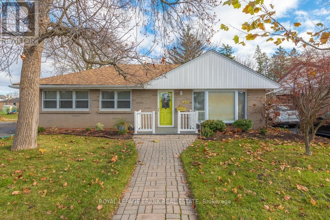Property Photo:  872 Western Avenue  ON K9J 5V9 