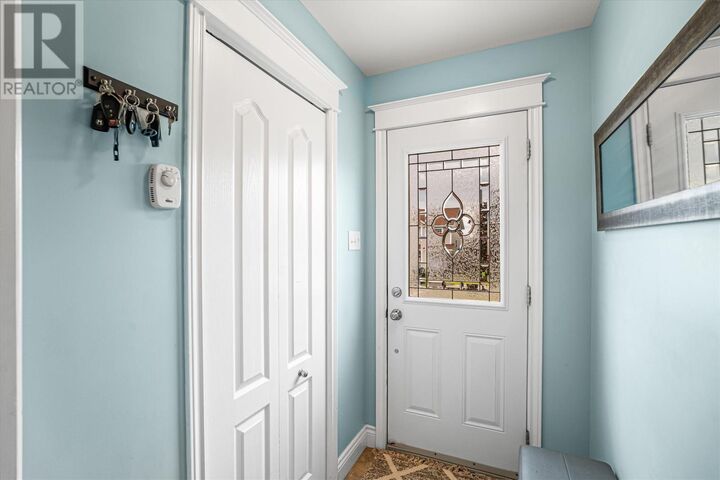 Property Photo:  6 Hayfield Place  NL A1L 0E3 