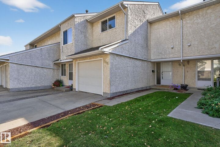 Property Photo:  146 Callingwood Place NW  AB T5T 8C6 