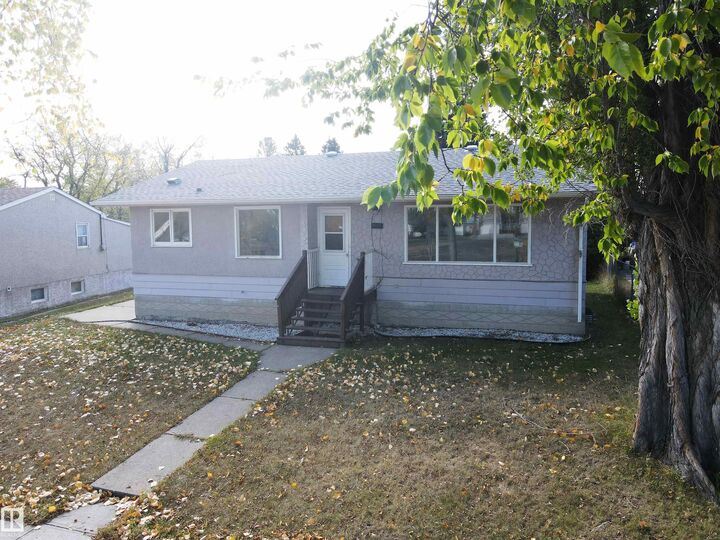 4717 47A Avenue  Drayton Valley AB T7A 1H9 photo