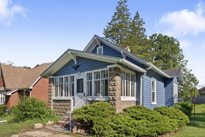 Property Photo:  304 Gardena Street  IN 46360 