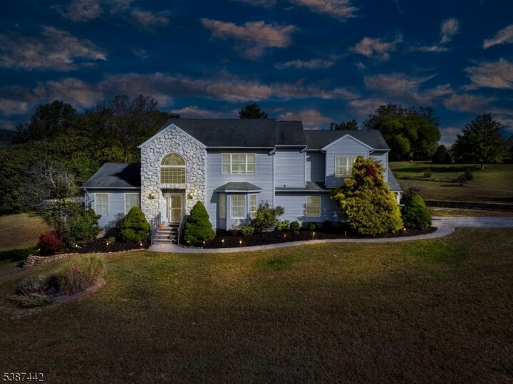 Property Photo:  7 Palomino Trl  NJ 07462 