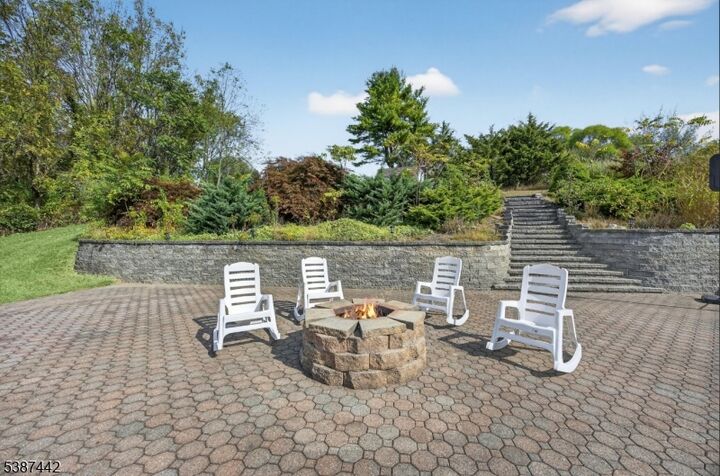 Property Photo:  7 Palomino Trl  NJ 07462 