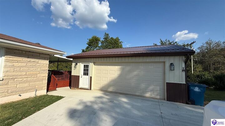 Property Photo:  4870 Old State Road  KY 40108