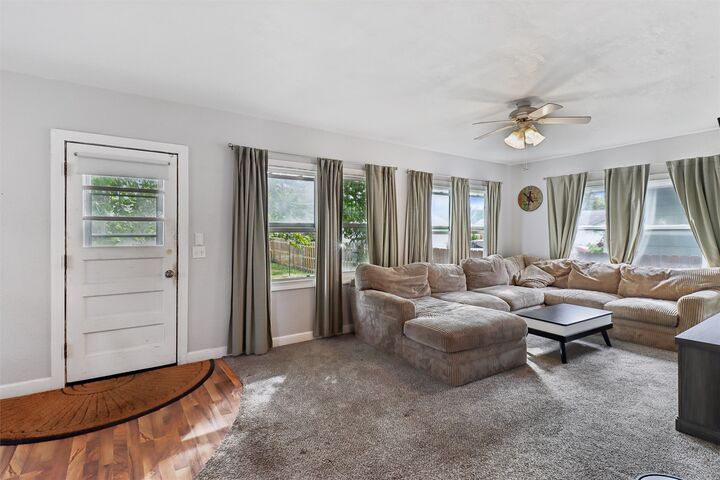 Property Photo:  1924 2nd Street  IA 50220 