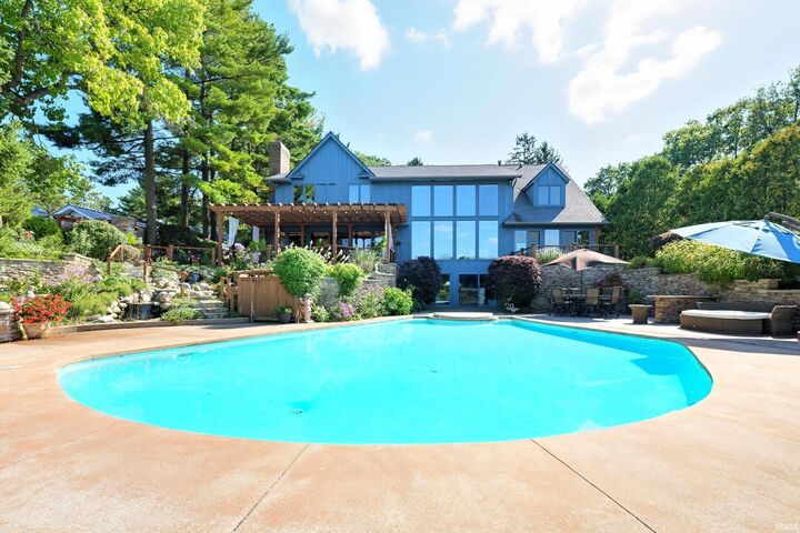 Property Photo:  769 River Pointe Place  IN 46544 