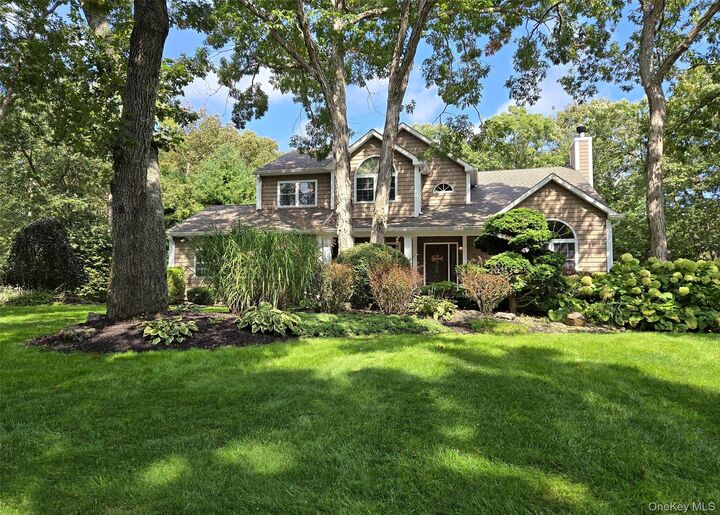 Property Photo: 5 Kara Court NY 11980