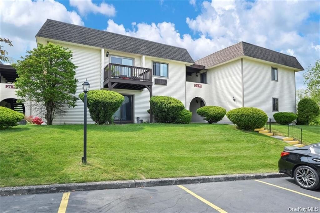 Property Photo:  24 Village Park Drive 1B  NY 12524 