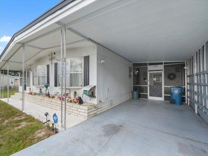 Property Photo:  8221 Highpoint Boulevard  FL 34613 