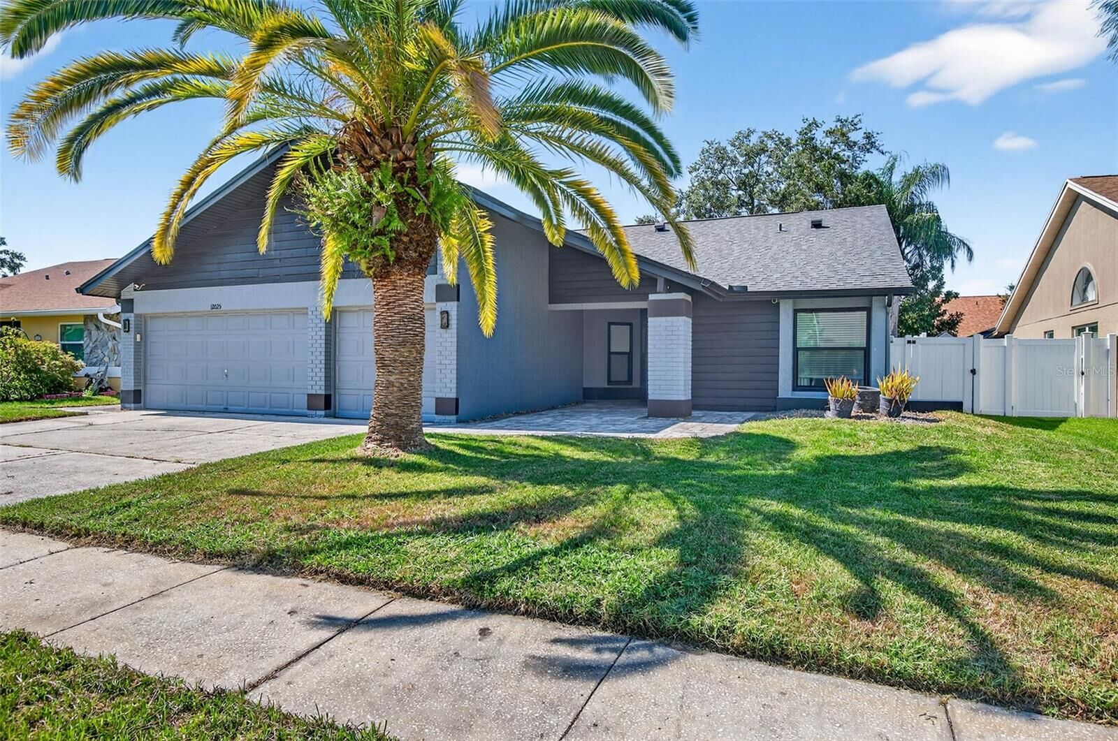 Property Photo:  12025 Steppingstone Boulevard  FL 33635 