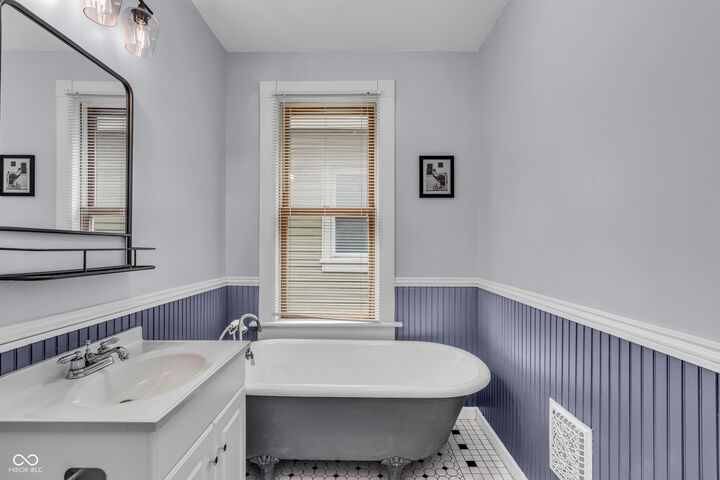 Property Photo:  1405 Marlowe Avenue  IN 46201 