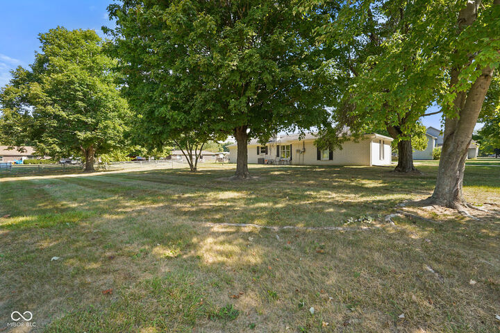 Property Photo:  6510 E County Road 100 N  IN 46123 