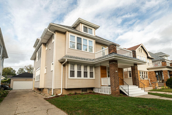 Property Photo:  2149 N 60th St  WI 53208 