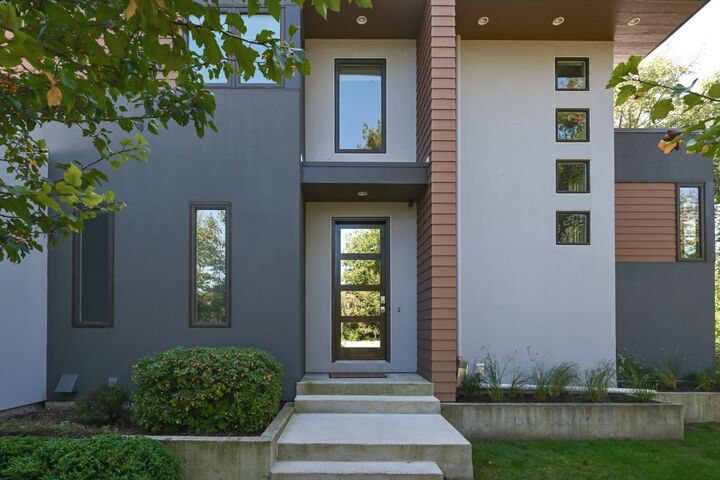 4821 W Glen Cove Ct  Mequon WI 53092 photo