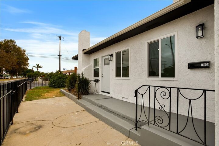 Property Photo:  15004 15006 S Lime  CA 90221 