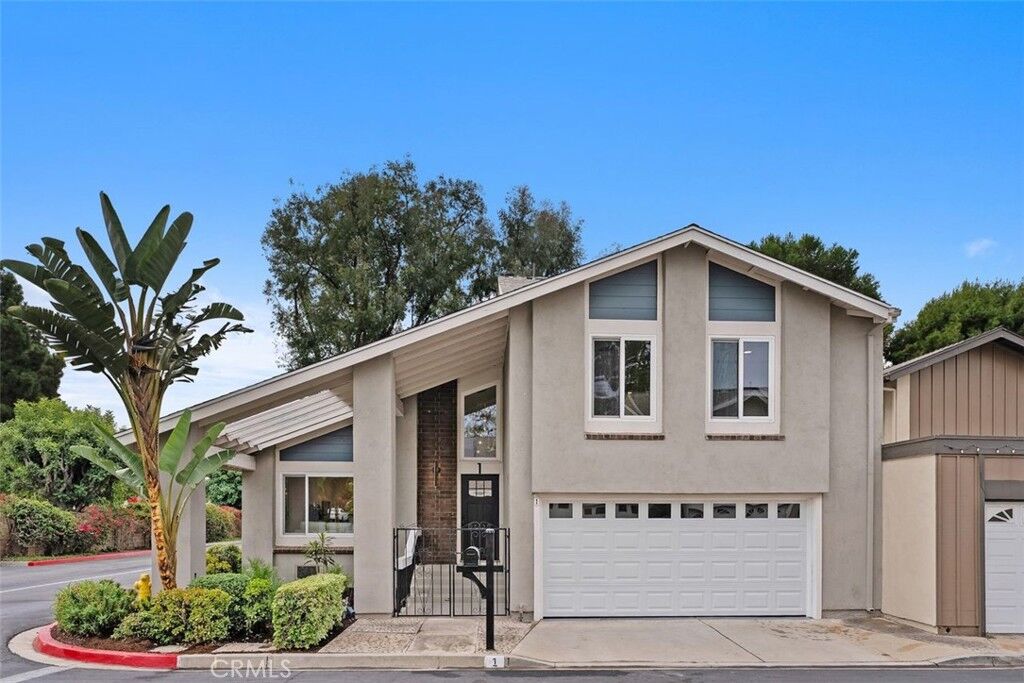 Property Photo:  1 Buckeye  CA 92604 