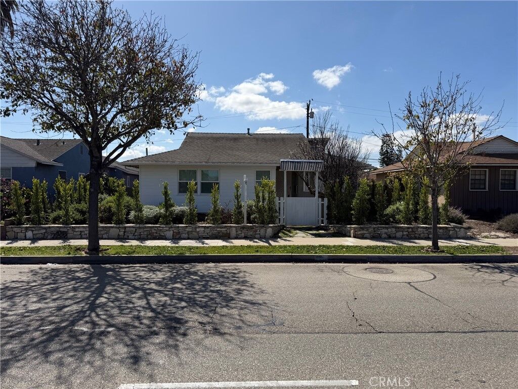 Property Photo:  4114 Artesia Boulevard  CA 90504 