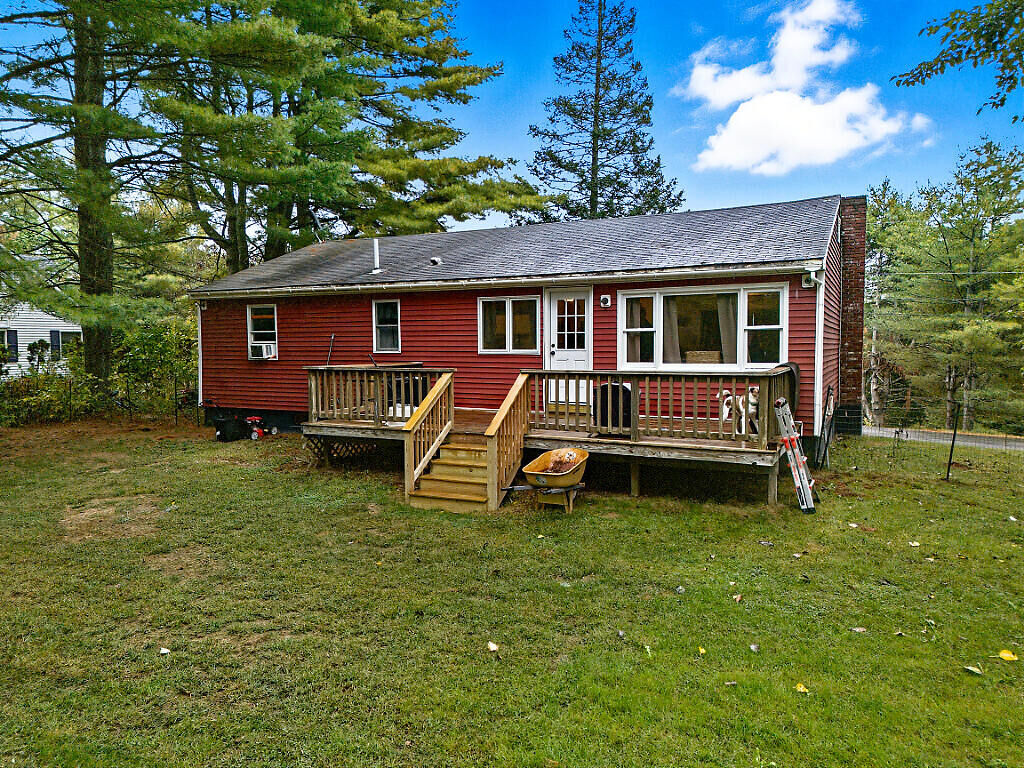 Property Photo:  23 Pleasant Hill Drive  ME 04957 