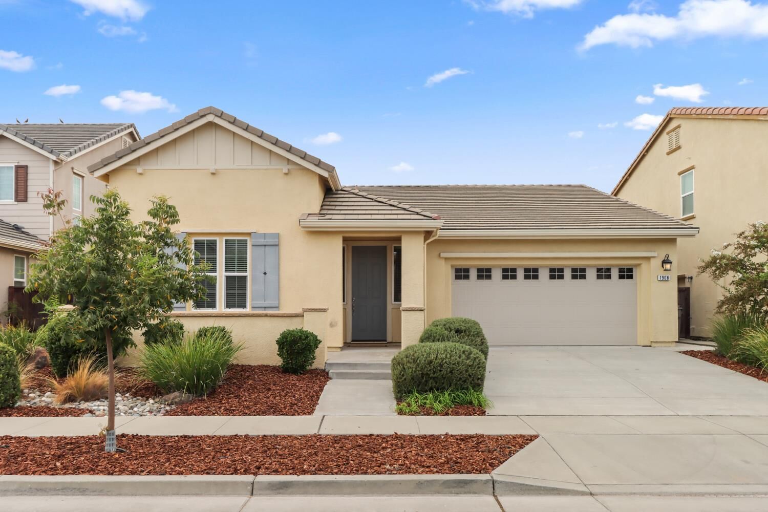 Property Photo:  1908 Henry Court  CA 95776 