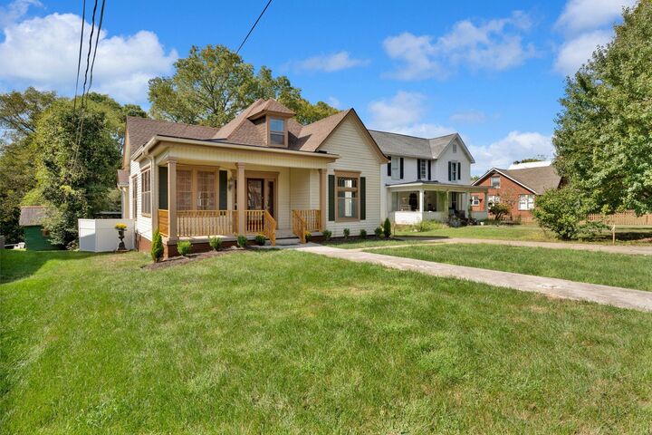 Property Photo: 115 N Main St TN 37172