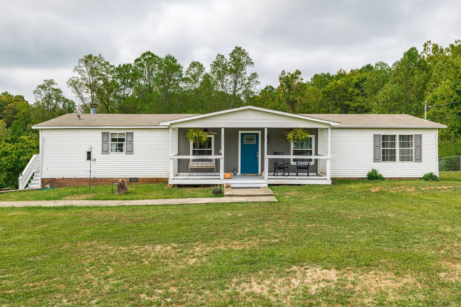 Property Photo:  5776 Craft Rd  TN 37080 