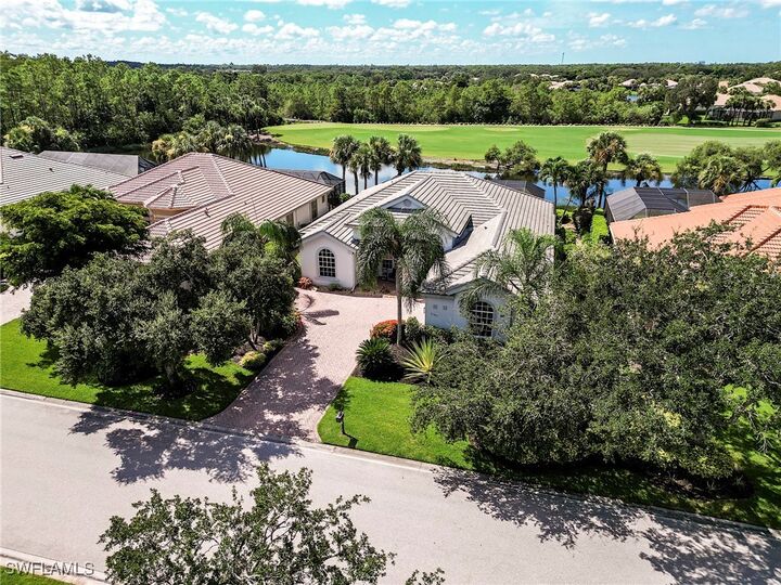 Property Photo:  9185 Hollow Pine Drive  FL 34135