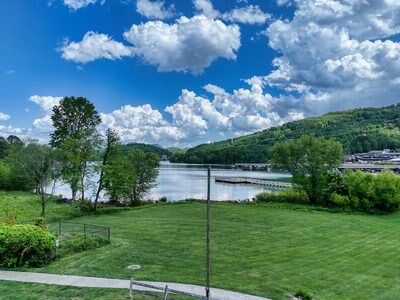 Property Photo:  1649 Lakeview Drive Unit H  GA 30582 
