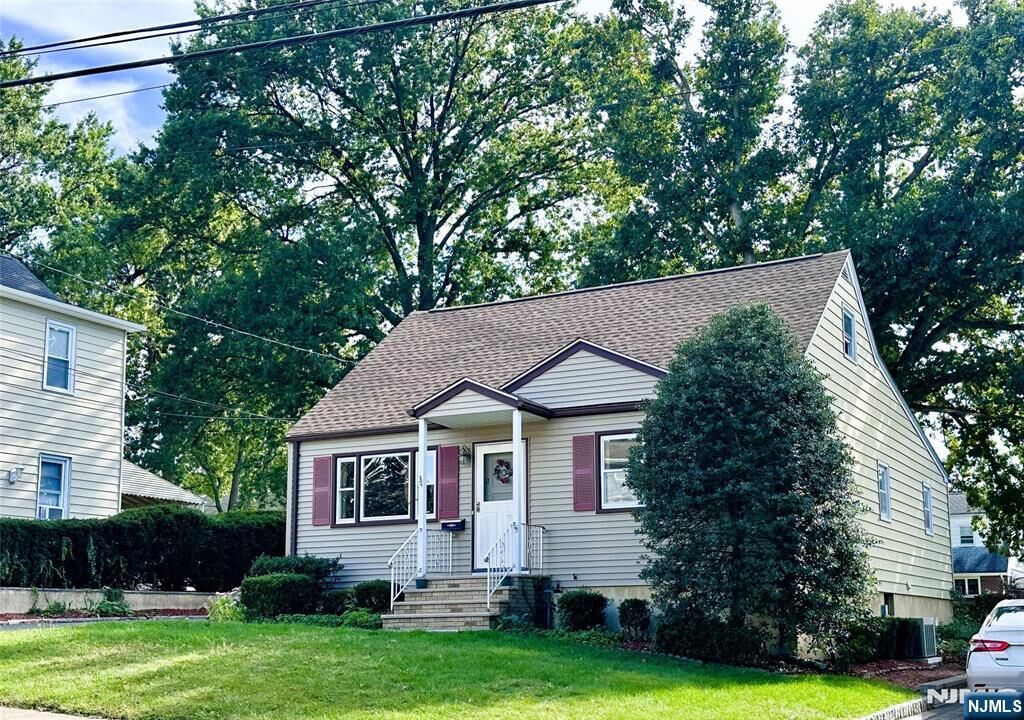 Property Photo:  34 Lasalle Avenue  NJ 07604 