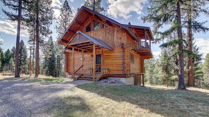 Property Photo: 690 Swanland Drive MT 59826