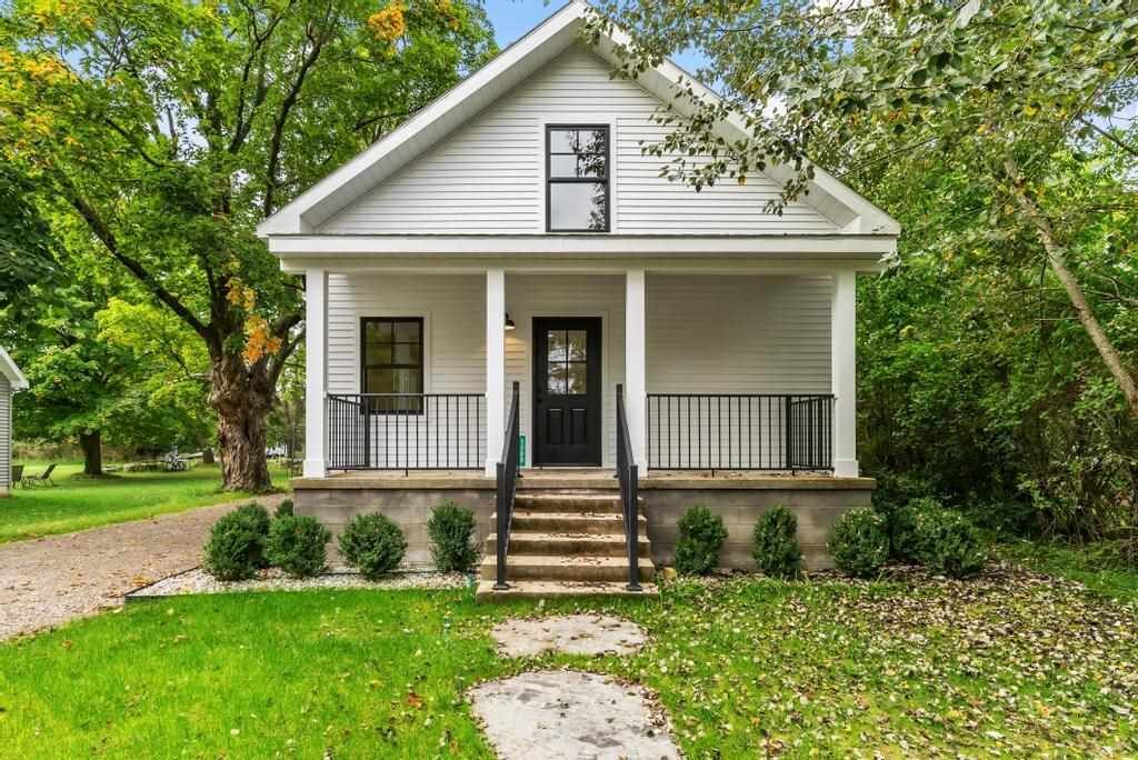 Property Photo:  1205 State  MI 49720