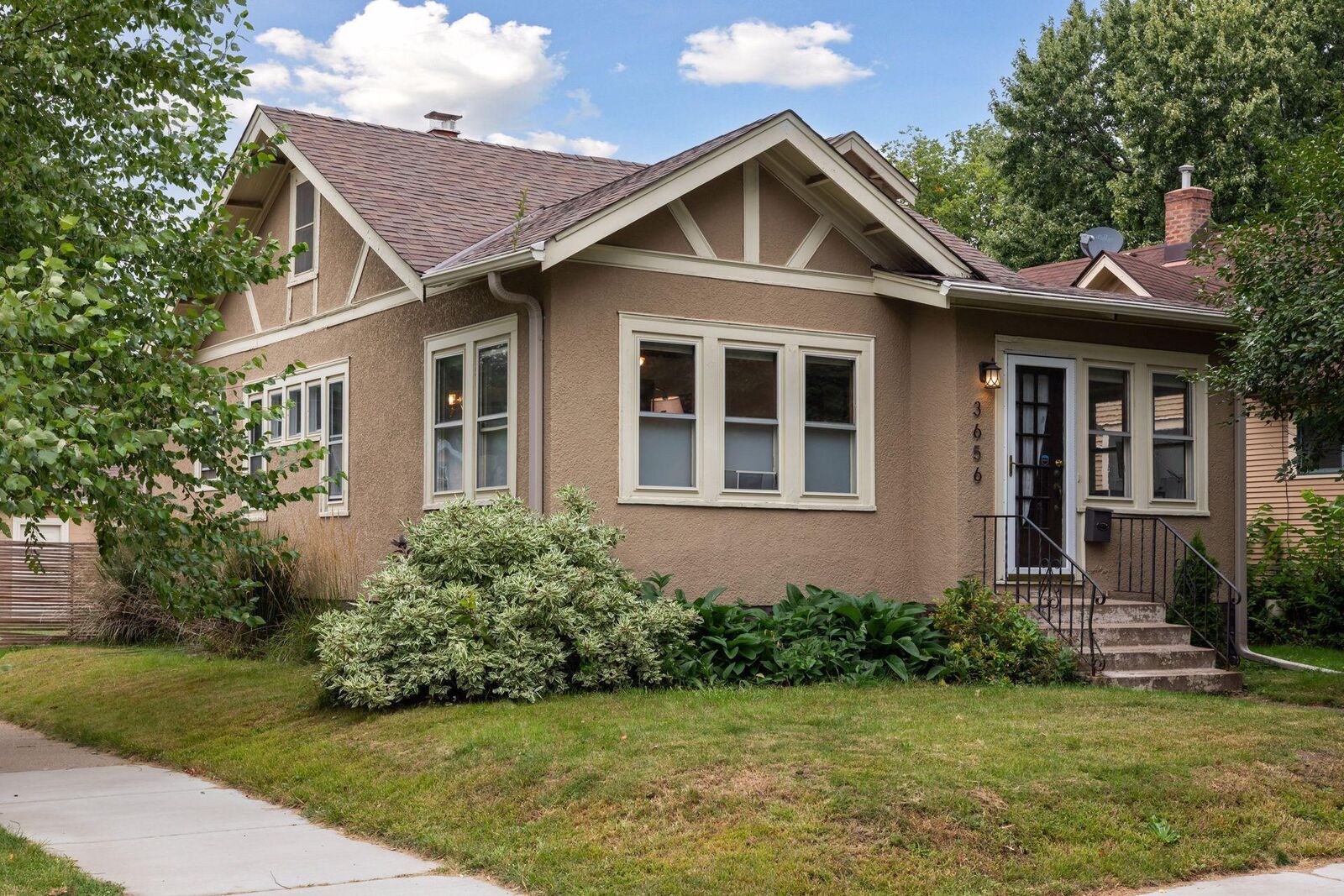 Property Photo:  3656 26th Avenue S  MN 55406 