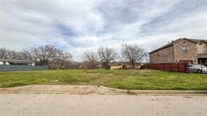 318 Castleridge Drive  Little Elm TX 75068 photo