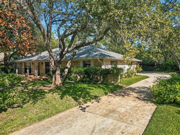 518 Magnolia Street  Denton TX 76201 photo