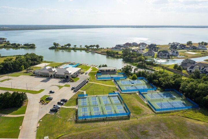 Property Photo:  1622 Governors Boulevard  TX 75032 