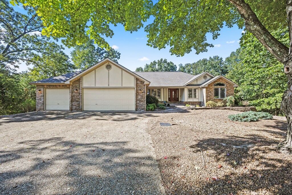 Property Photo: 6 Berrydale Place AR 72715
