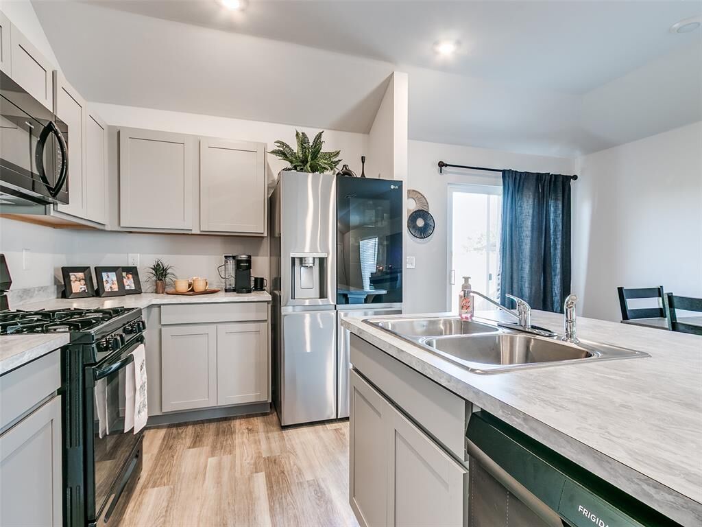 Property Photo: 11701 Annette Drive OK 73099