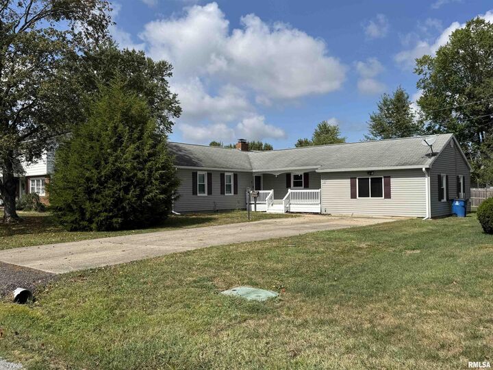 7 Holly Lane  Flora IL 62839 photo
