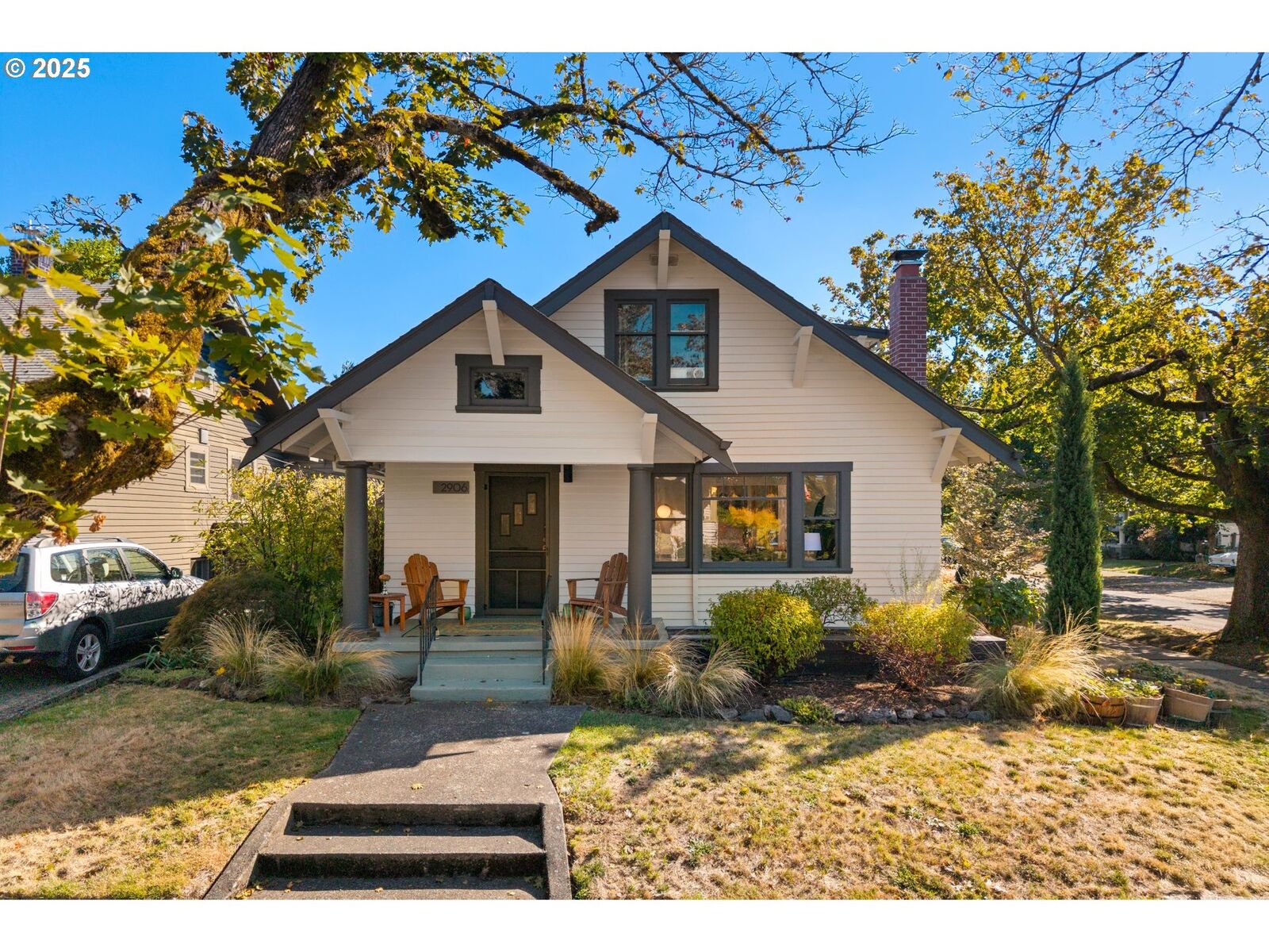 Property Photo:  2906 NE 49th Ave  OR 97213 