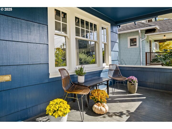 Property Photo:  6840 NE Garfield Ave  OR 97211 