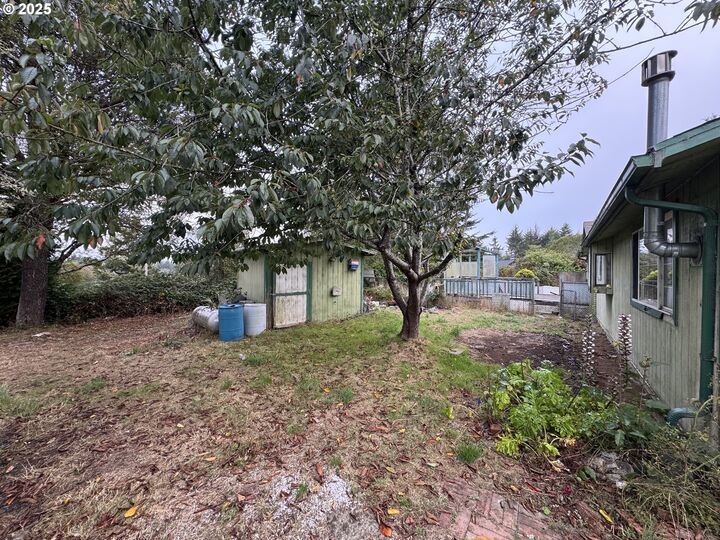 Property Photo:  91031 Libby Ln  OR 97420 