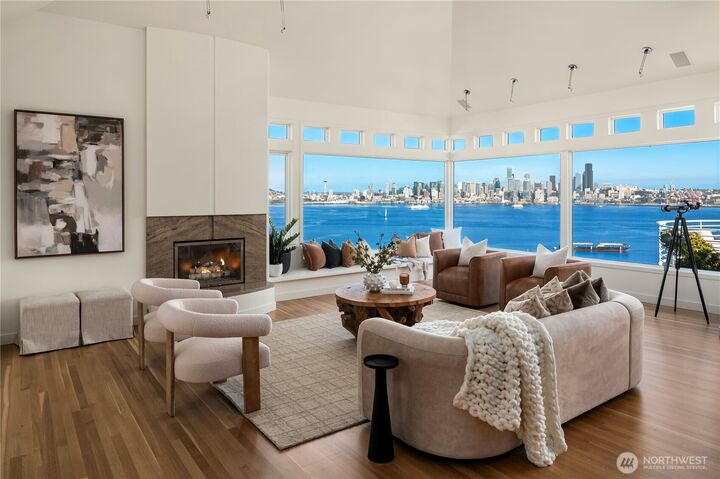 Property Photo:  1736  Arch Avenue SW  WA 98116 