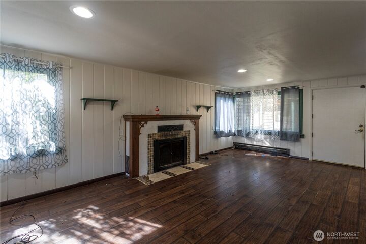 Property Photo: 7802 Golden Given Road E WA 98404