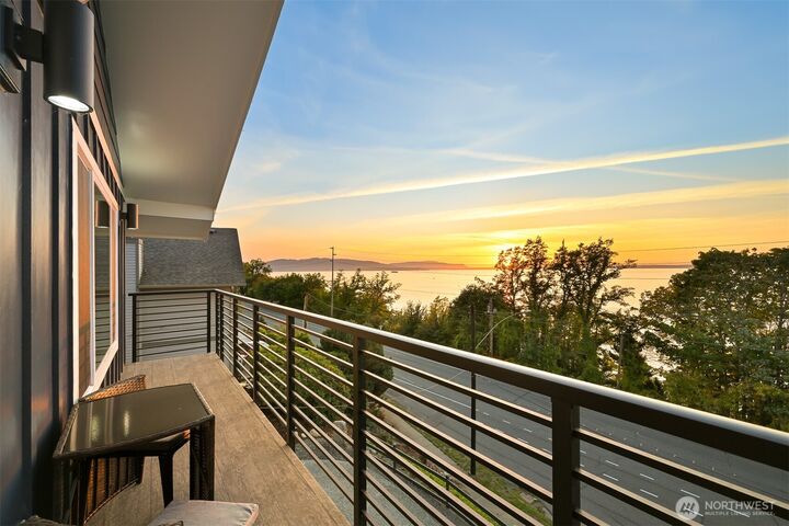 Property Photo:  201 S State Street B  WA 98225 