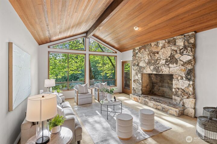 Property Photo:  3216  142nd Place NE  WA 98007 