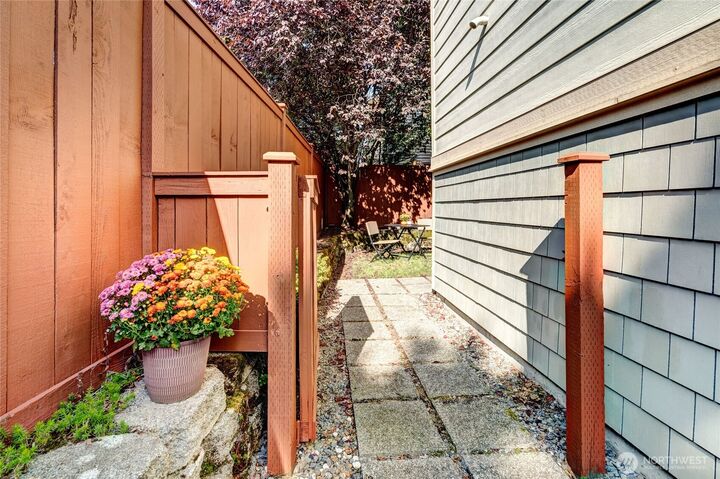 Property Photo:  808 N 145th Lane  WA 98133 