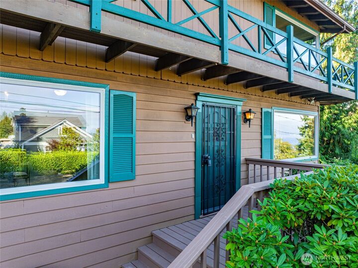 Property Photo:  4515 SW 100th Street  WA 98146 