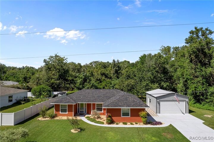 Property Photo: 990 N Sonia Avenue FL 34453