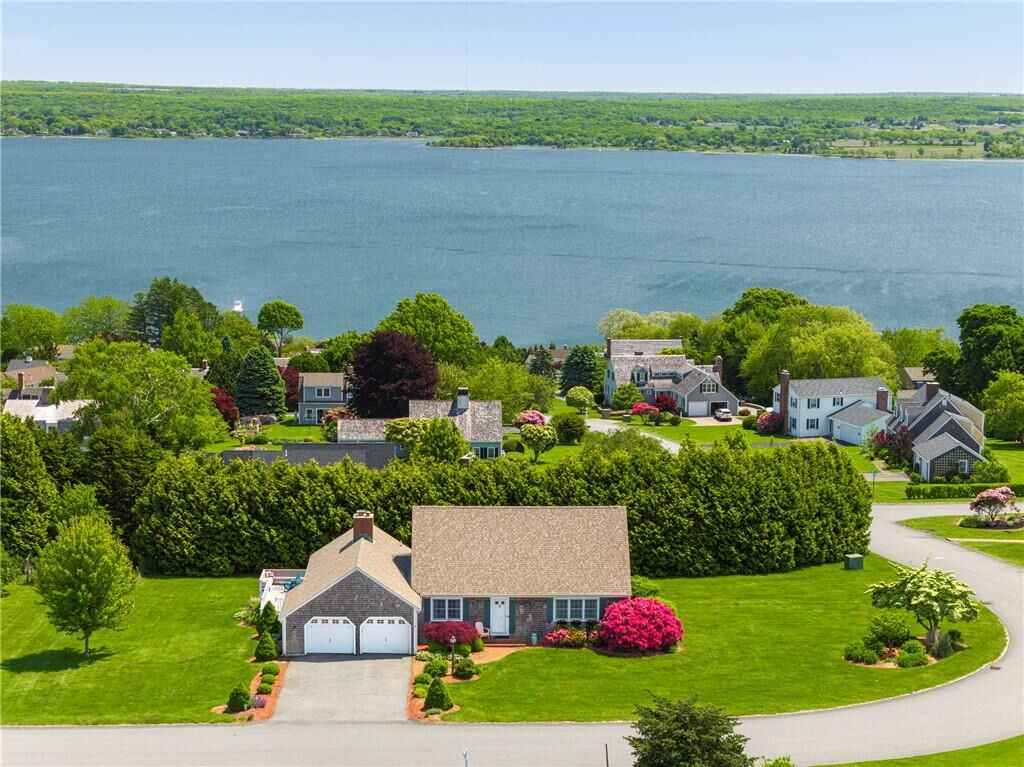 Property Photo:  80 Sea Meadow Drive  RI 02871 